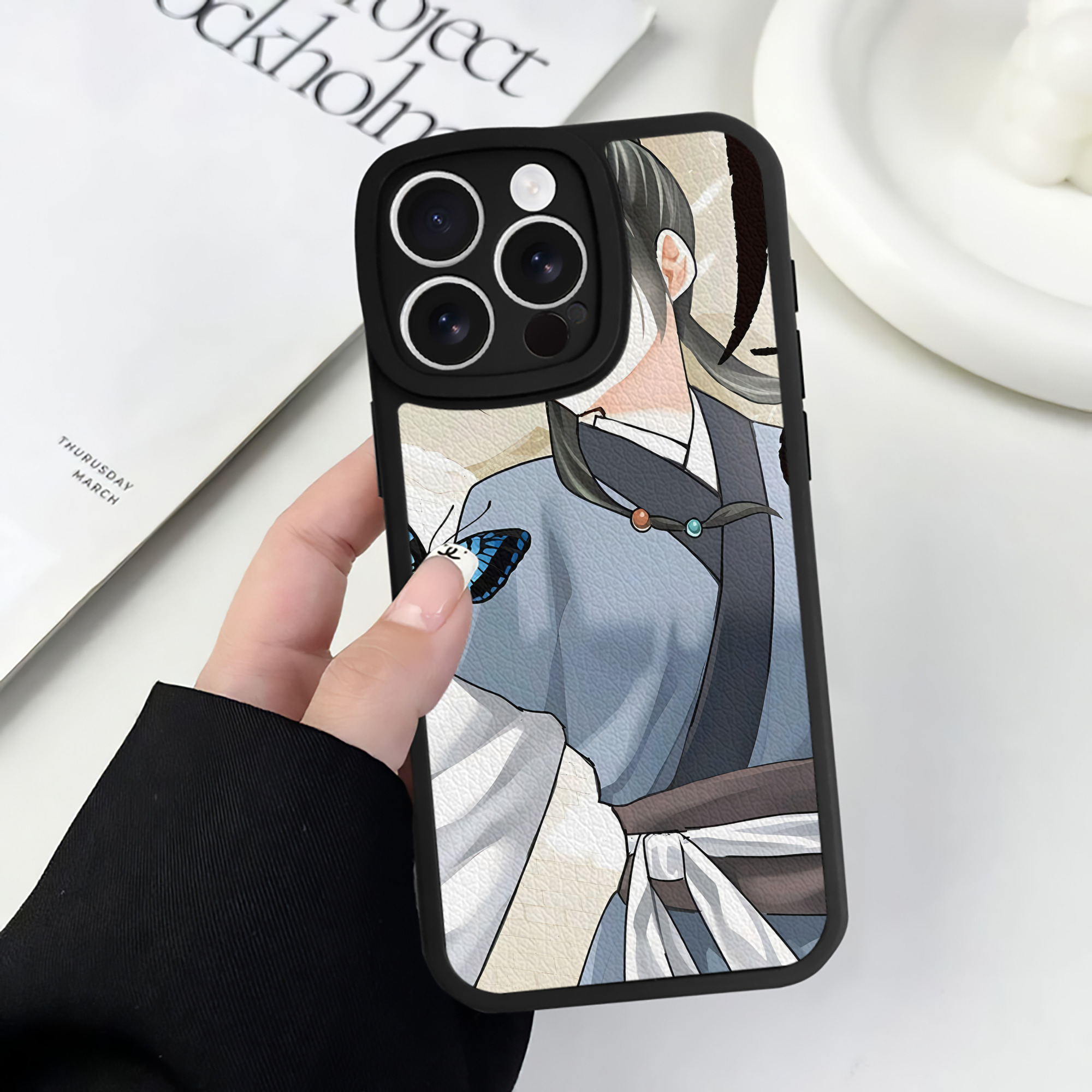 薬屋のひとりごと The Apothecary Diaries 【iPhone 16シリーズ対応】シリコンスマホケース（レザー調） 材質：シリコン